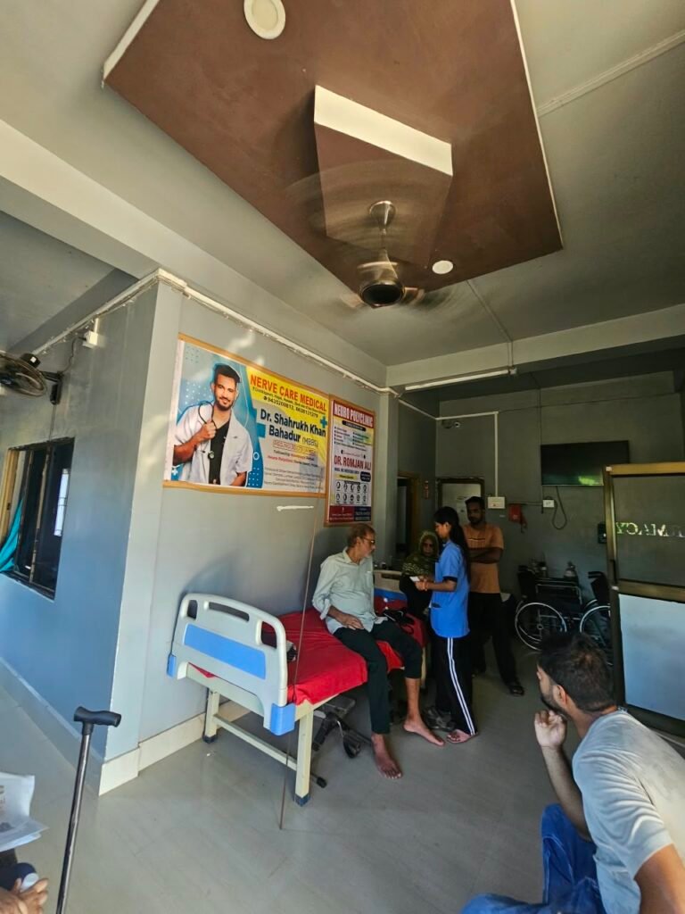 MBBS doctor providing respiratory and critical care guidance to a patient
